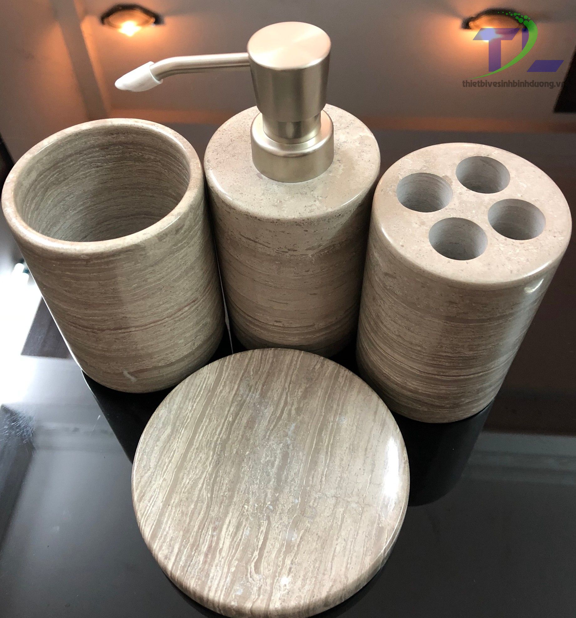 Bộ phụ kiện Đá tự nhiên Xám gỗ B7